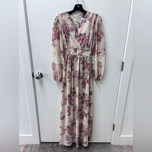 Vintage Handmade Floral Long Sleeve Dress with Lace Details